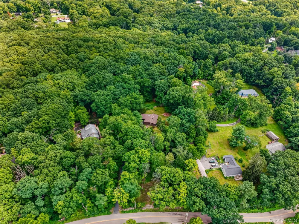 368 Old Dutch Hollow Road Greenwood Lake, NY 10925