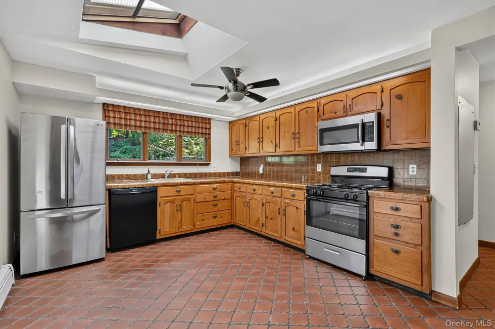 368 Old Dutch Hollow Road Greenwood Lake, NY 10925