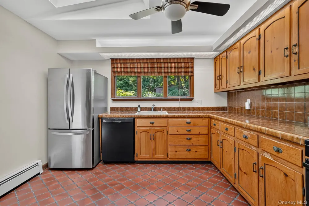 368 Old Dutch Hollow Road Greenwood Lake, NY 10925