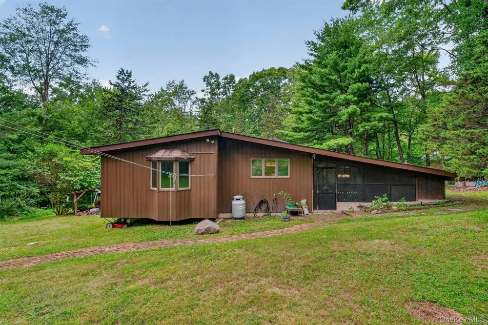 368 Old Dutch Hollow Road Greenwood Lake, NY 10925