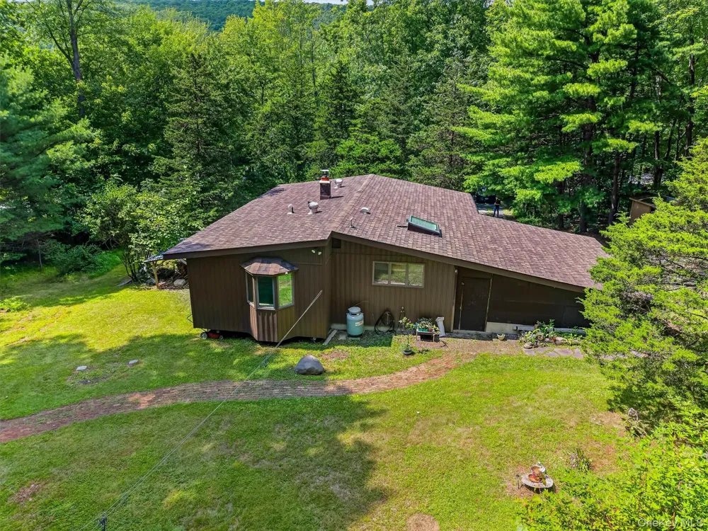368 Old Dutch Hollow Road Greenwood Lake, NY 10925