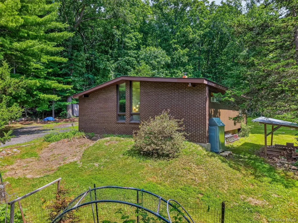 368 Old Dutch Hollow Road Greenwood Lake, NY 10925