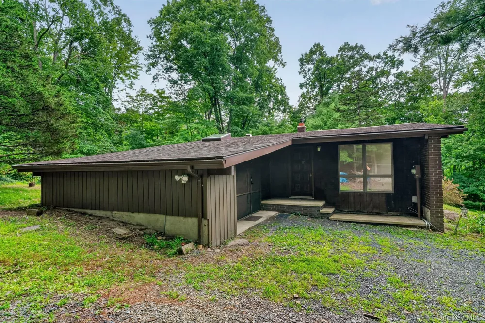 368 Old Dutch Hollow Road Greenwood Lake, NY 10925