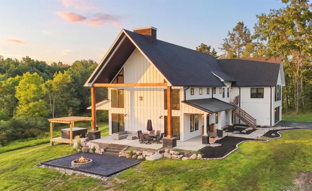 6 Misty Ridge Road Gardiner, NY 12525