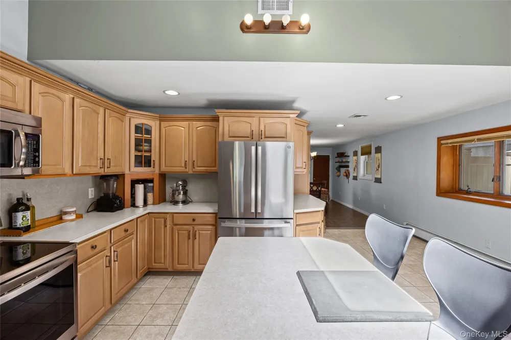 79 Spruce Lane Valley Stream, NY 11581