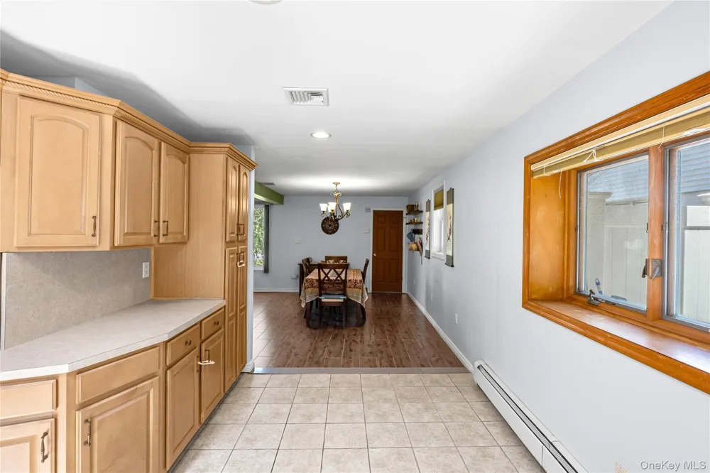 79 Spruce Lane Valley Stream, NY 11581