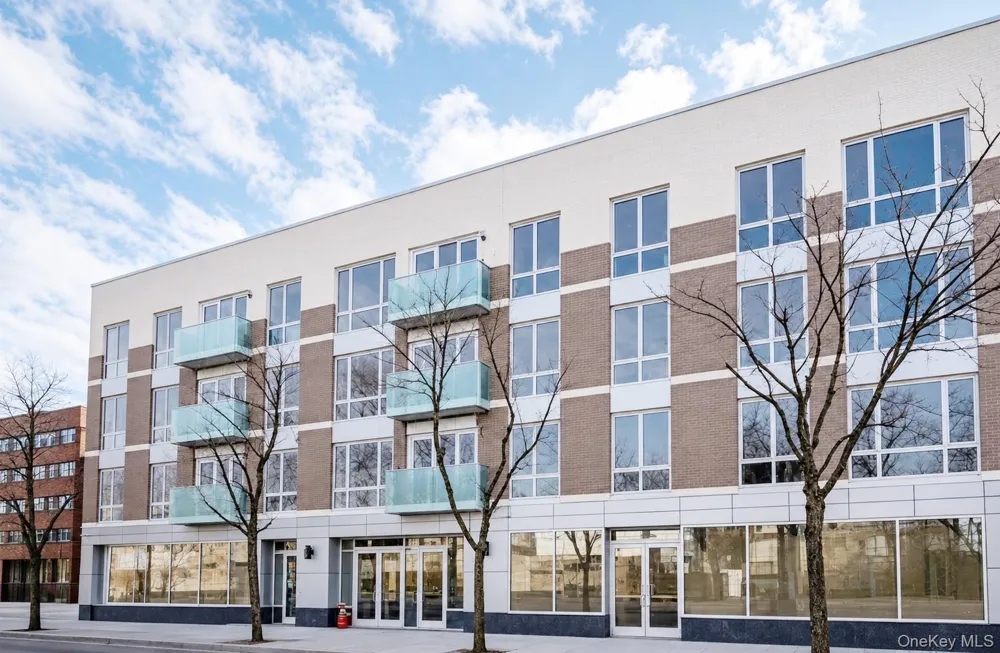 15815 Union Turnpike #402N Fresh Meadows, NY 11366