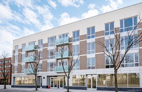 15815 Union Turnpike #402N