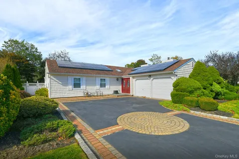 22 Apple Blossom Lane