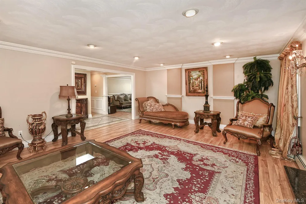22 Apple Blossom Lane East Patchogue, NY 11772