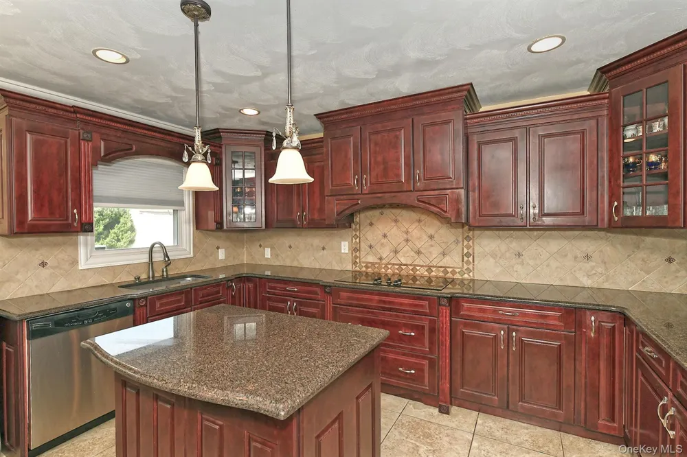 22 Apple Blossom Lane East Patchogue, NY 11772