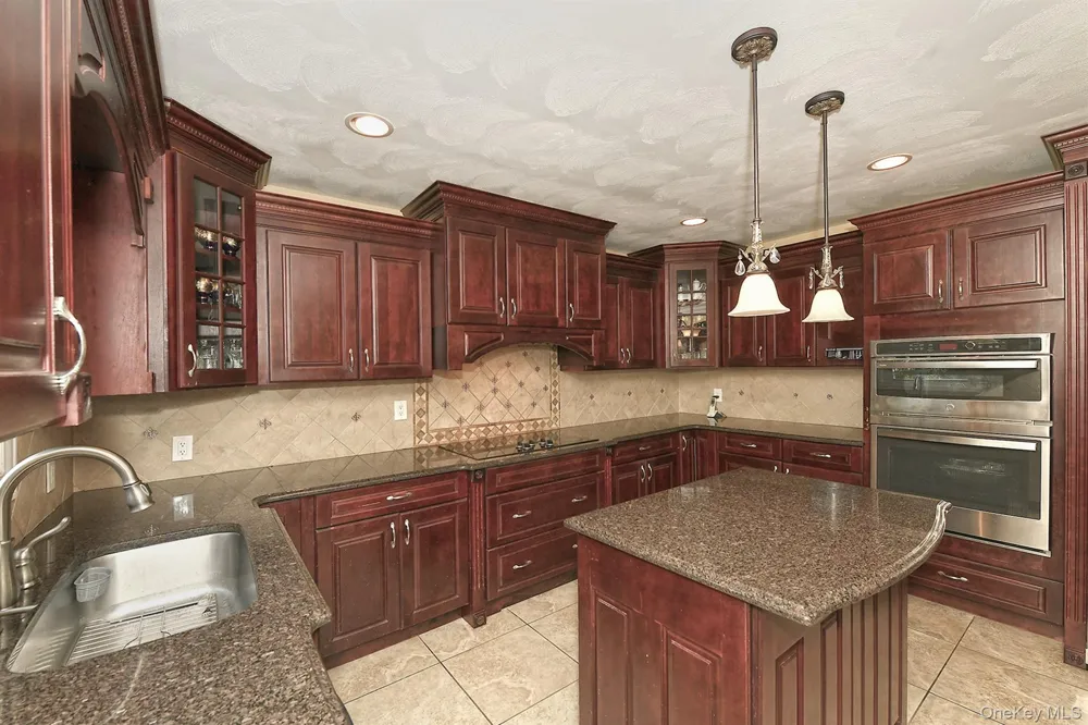 22 Apple Blossom Lane East Patchogue, NY 11772