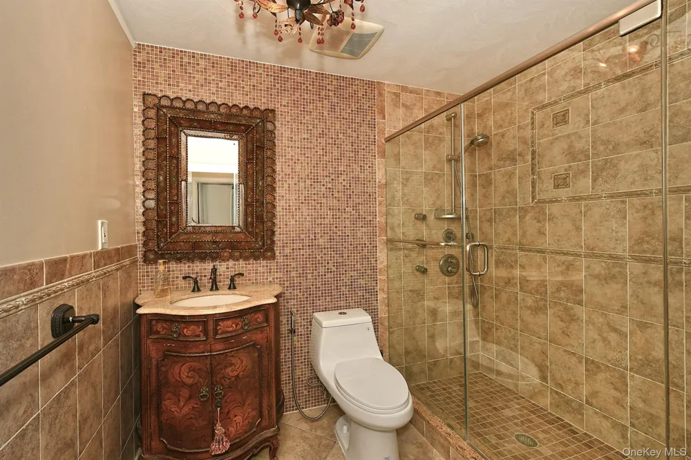 22 Apple Blossom Lane East Patchogue, NY 11772