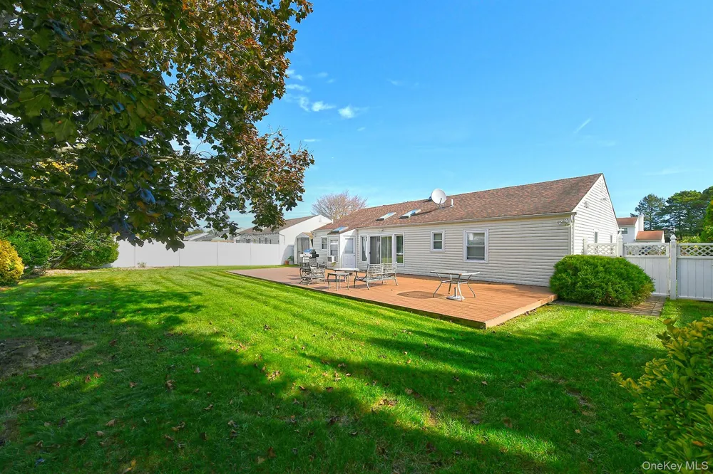 22 Apple Blossom Lane East Patchogue, NY 11772