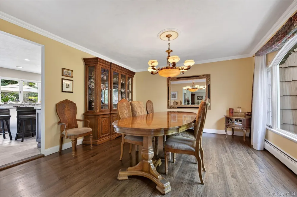 36 Arbor Lane Dix Hills, NY 11746