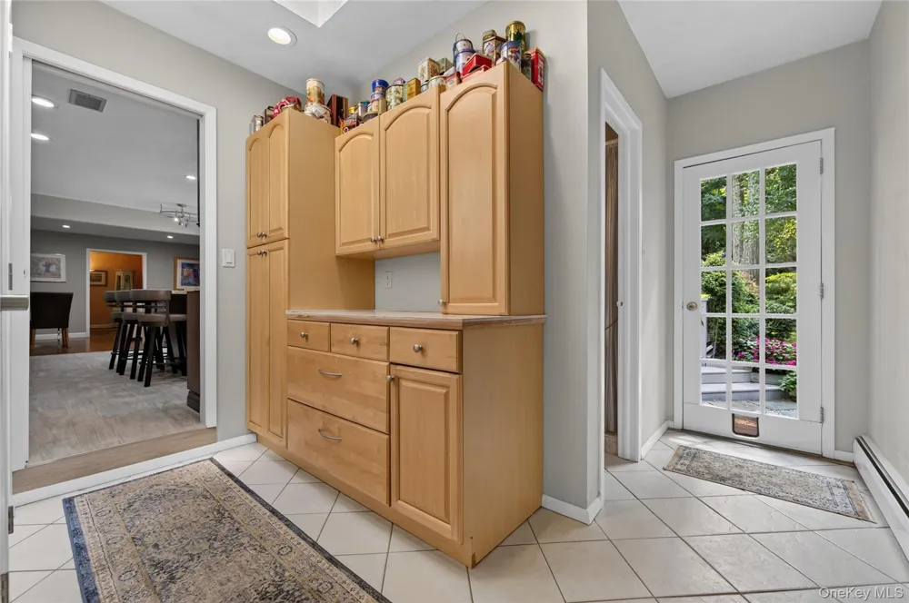 36 Arbor Lane Dix Hills, NY 11746