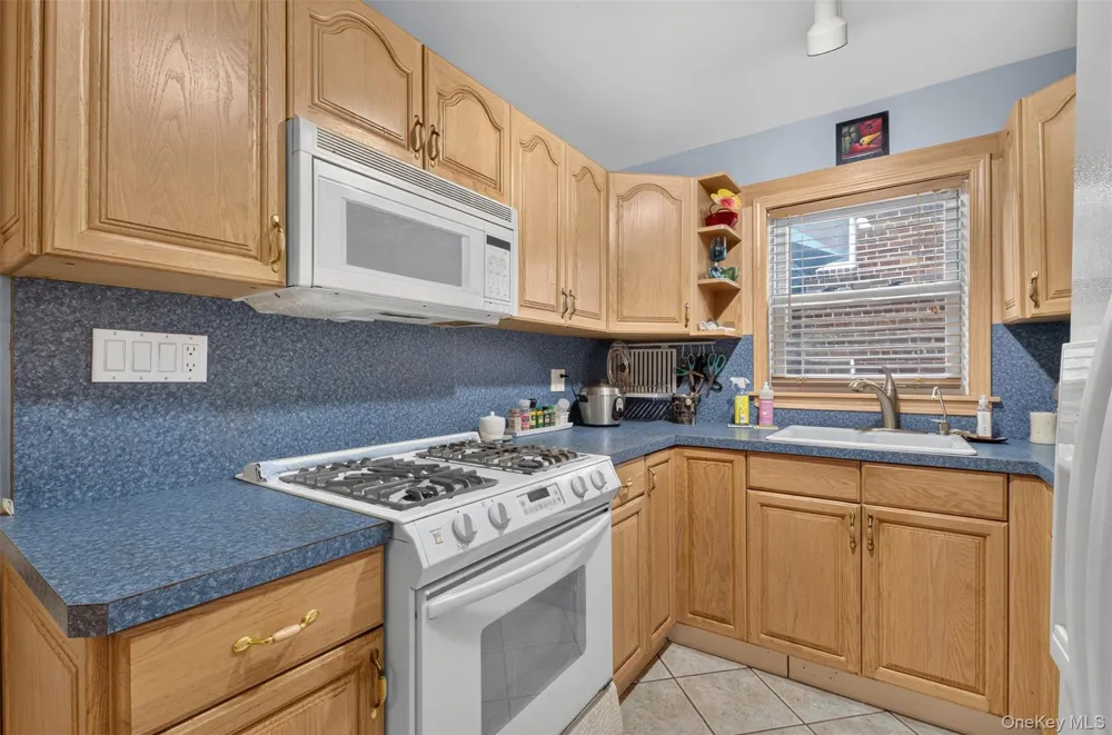 151-57 28th Avenue Flushing, NY 11354