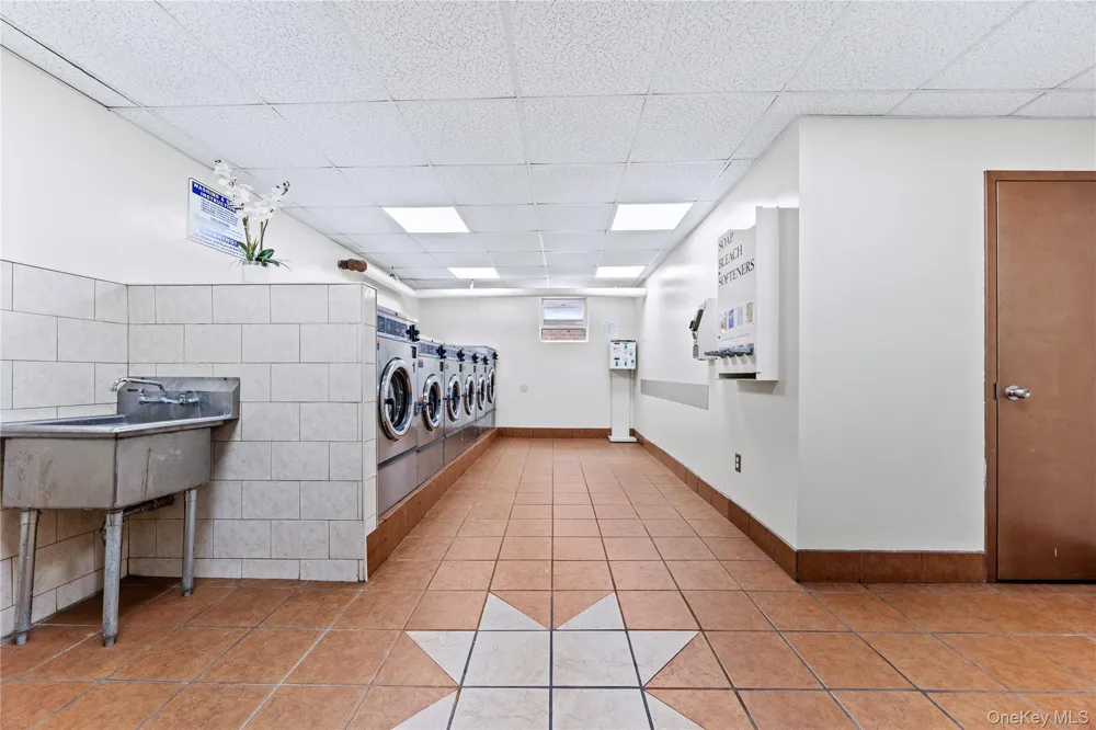65-36 Wetherole Street #503 Rego Park, NY 11374