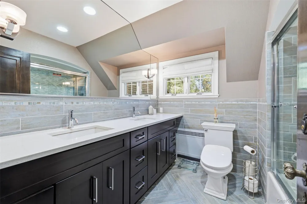 60 Wensley Drive Great Neck, NY 11020