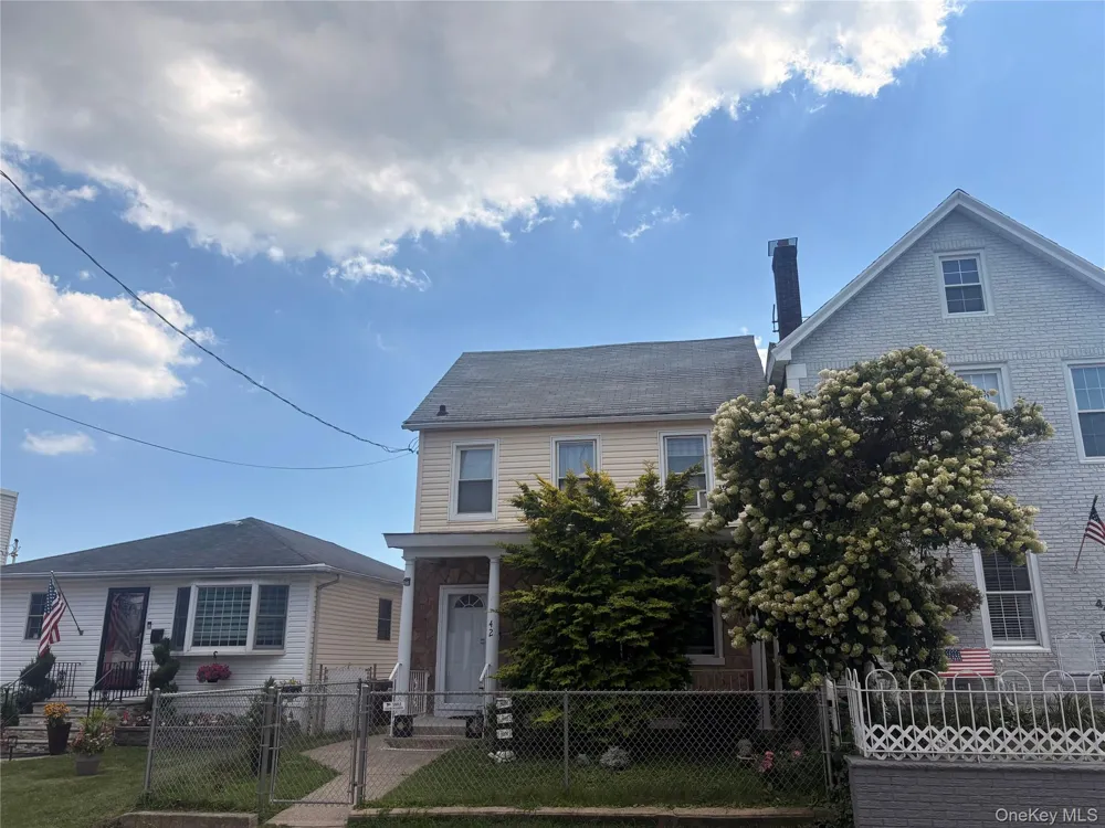 42 Saint Marys Avenue Staten Island, NY 10305