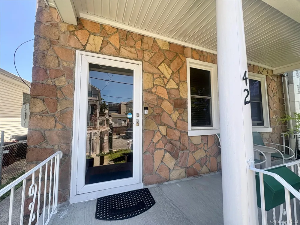 42 Saint Marys Avenue Staten Island, NY 10305