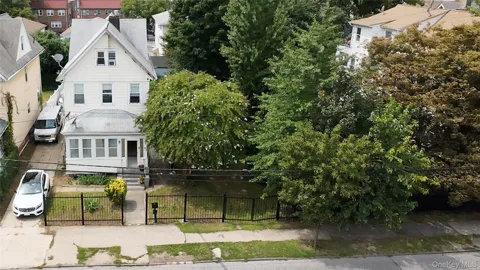 116 S 11th Avenue