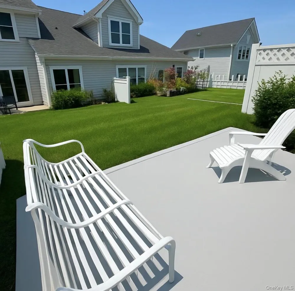 11 Willow Terrace #11 Coram, NY 11727