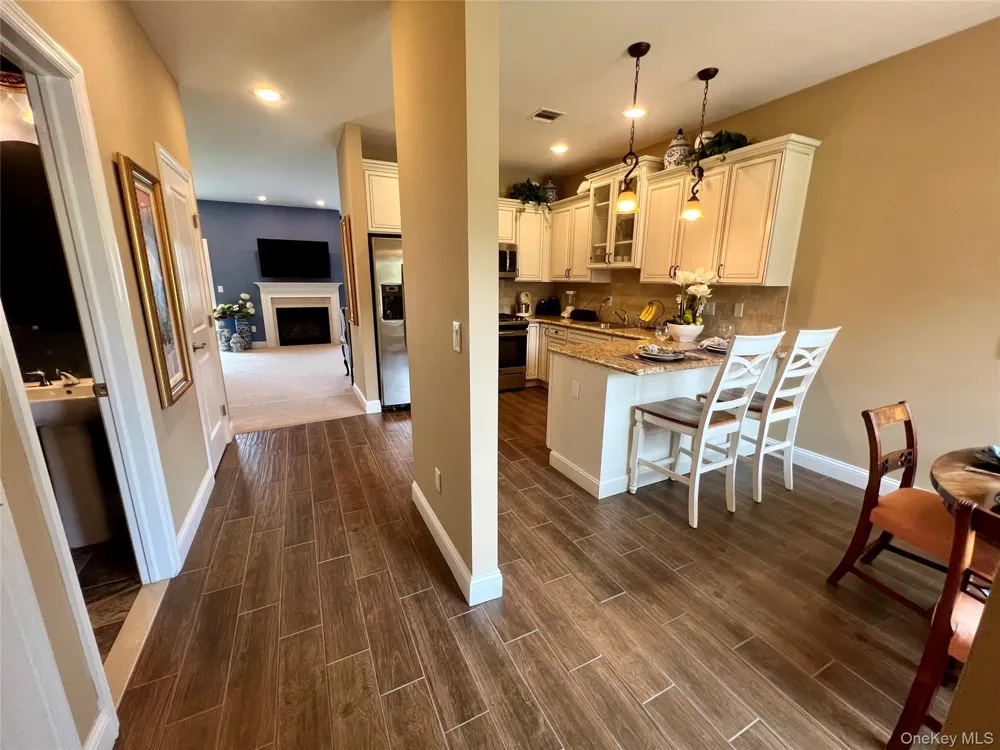 11 Willow Terrace #11 Coram, NY 11727