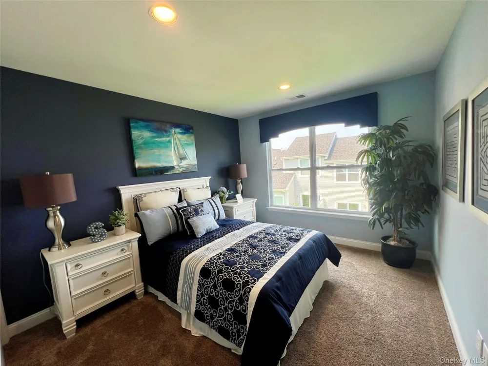 11 Willow Terrace #11 Coram, NY 11727