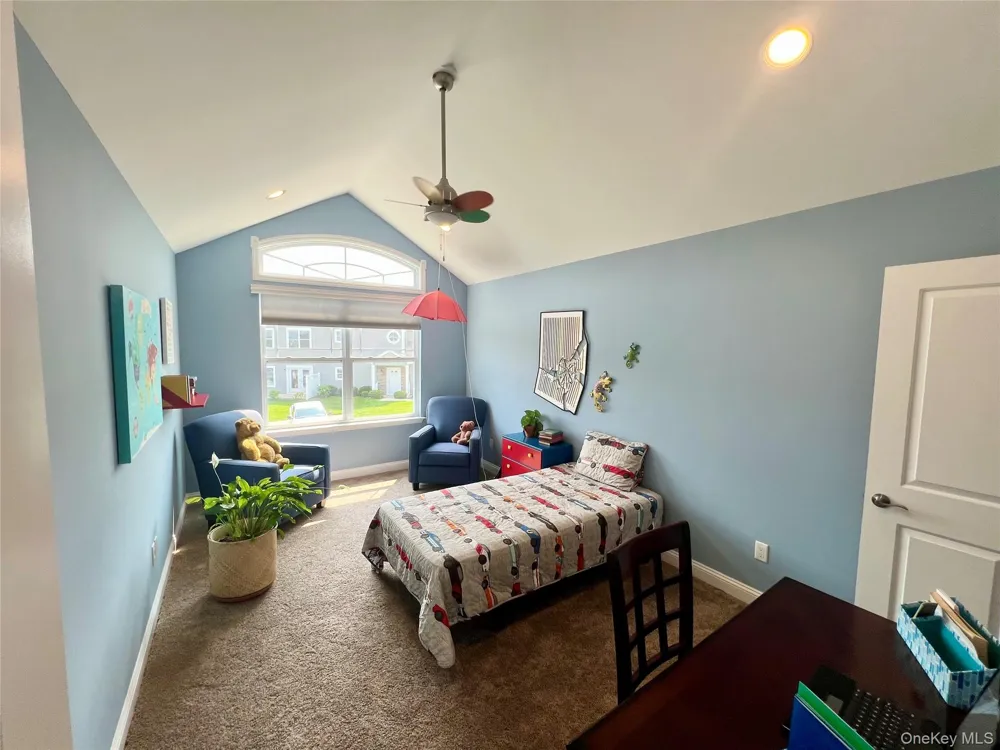 11 Willow Terrace #11 Coram, NY 11727