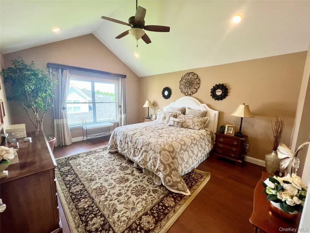 11 Willow Terrace #11 Coram, NY 11727