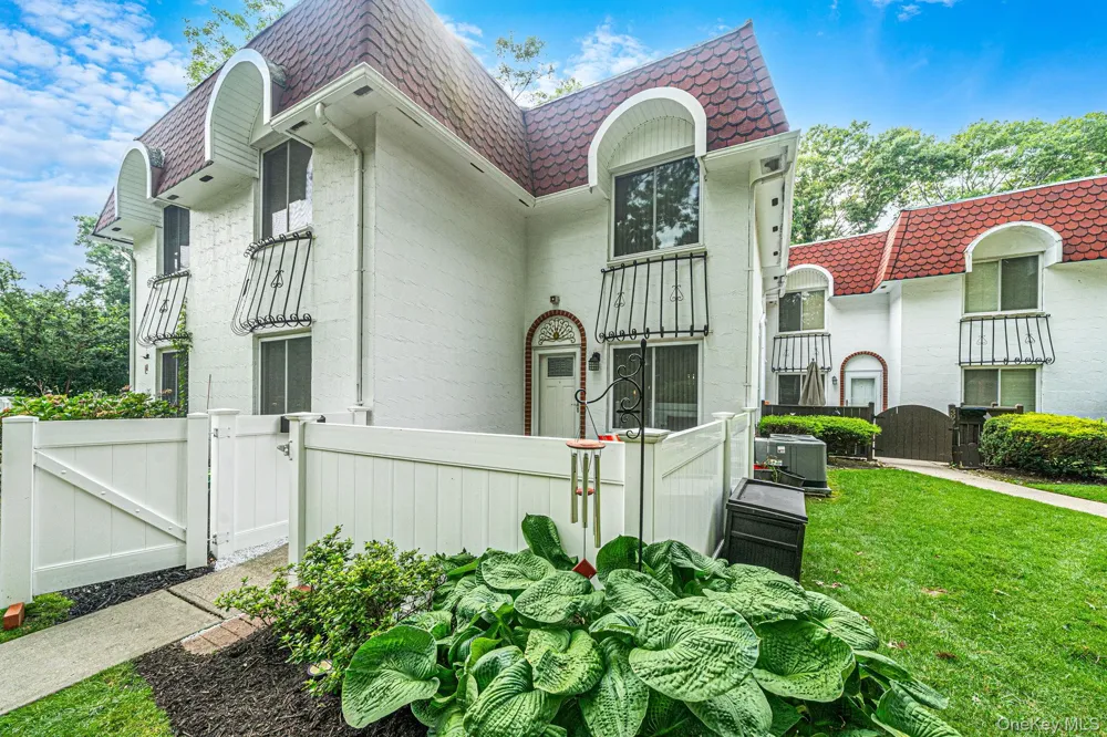 401 Birchwood Road Medford, NY 11763