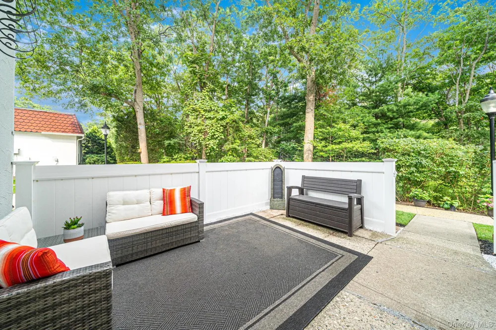 401 Birchwood Road Medford, NY 11763