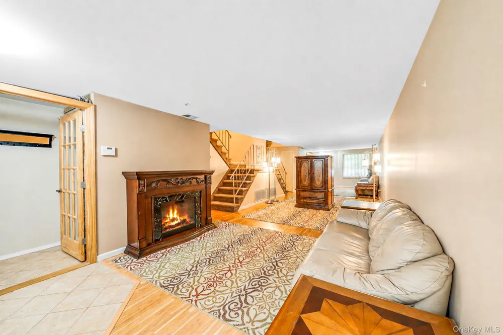 401 Birchwood Road Medford, NY 11763
