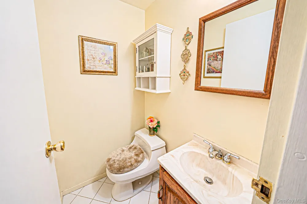 401 Birchwood Road Medford, NY 11763