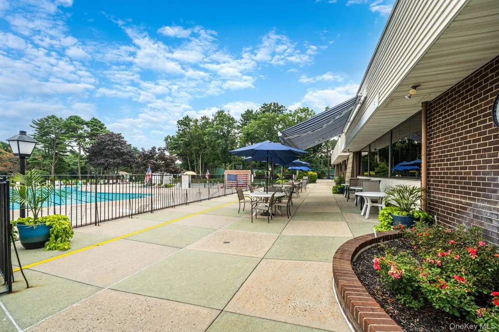 401 Birchwood Road Medford, NY 11763