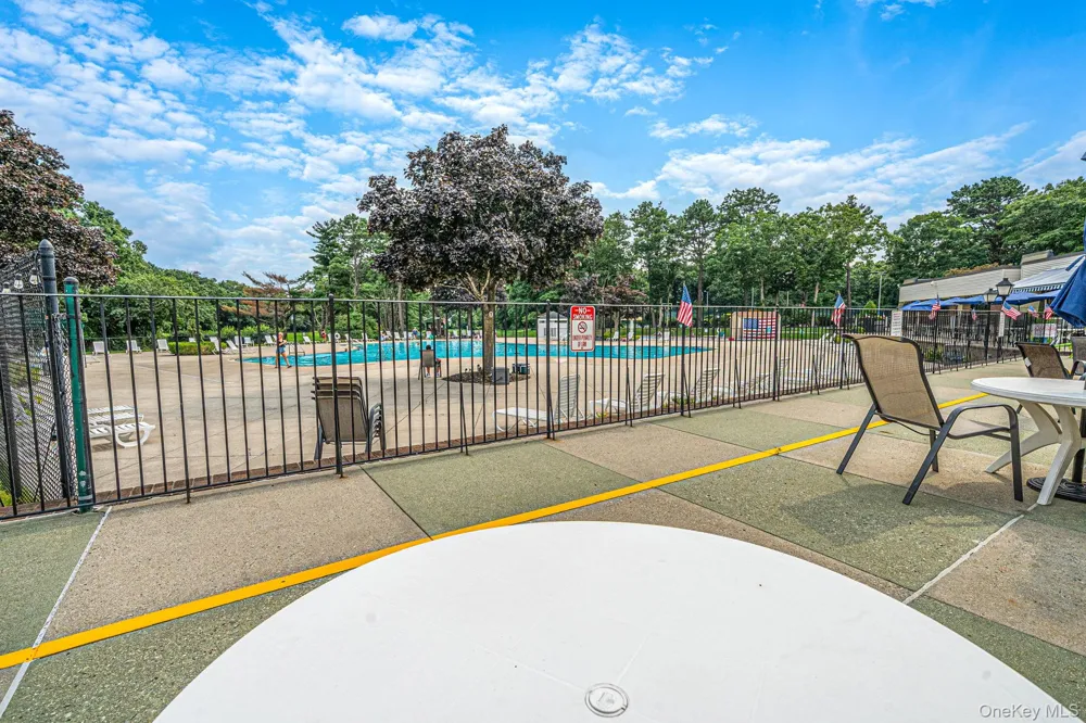 401 Birchwood Road Medford, NY 11763