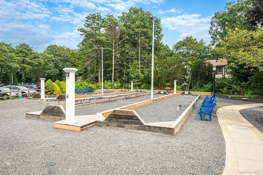 401 Birchwood Road Medford, NY 11763