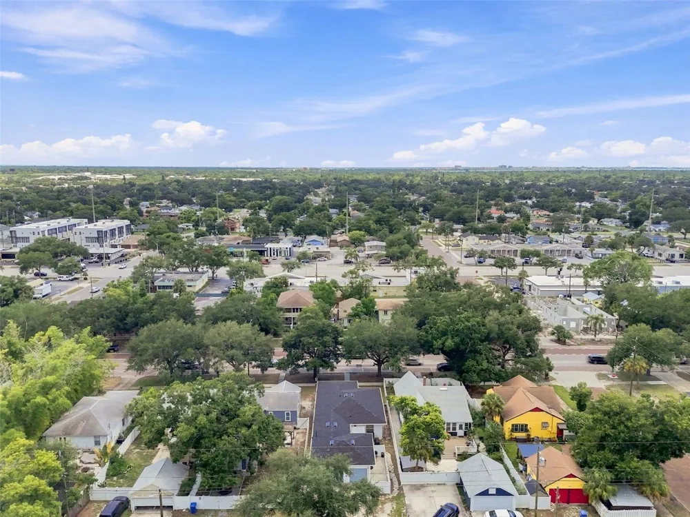 3745 1ST AVENUE St Petersburg, FL 33713