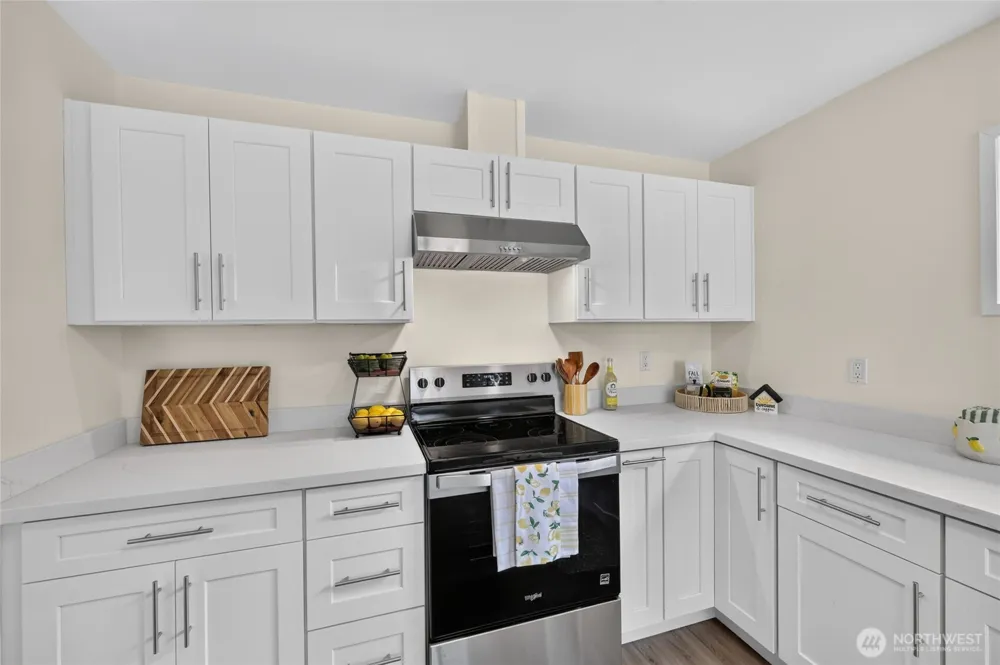 4042 5th Avenue NE Seattle, WA 98105