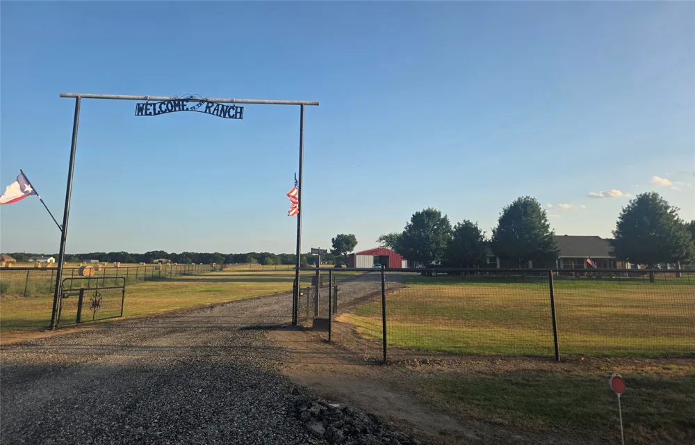 763 County Road 3505 Quinlan, TX 75474