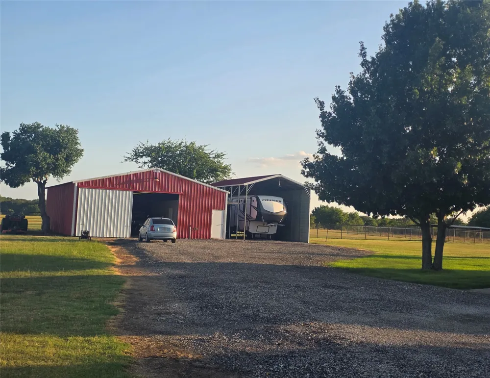 763 County Road 3505 Quinlan, TX 75474