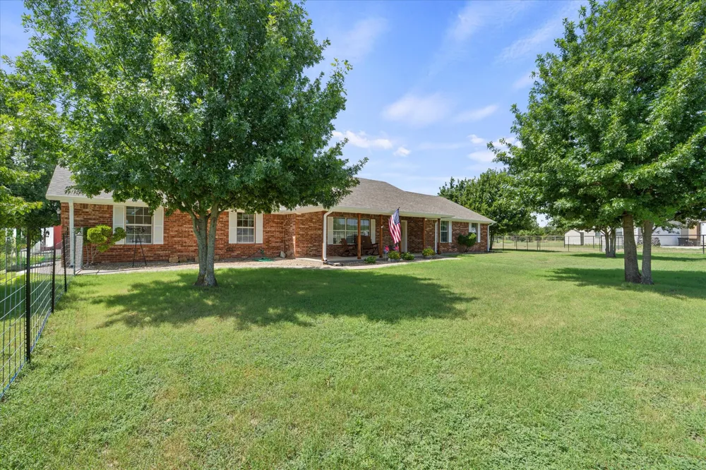 763 County Road 3505 Quinlan, TX 75474