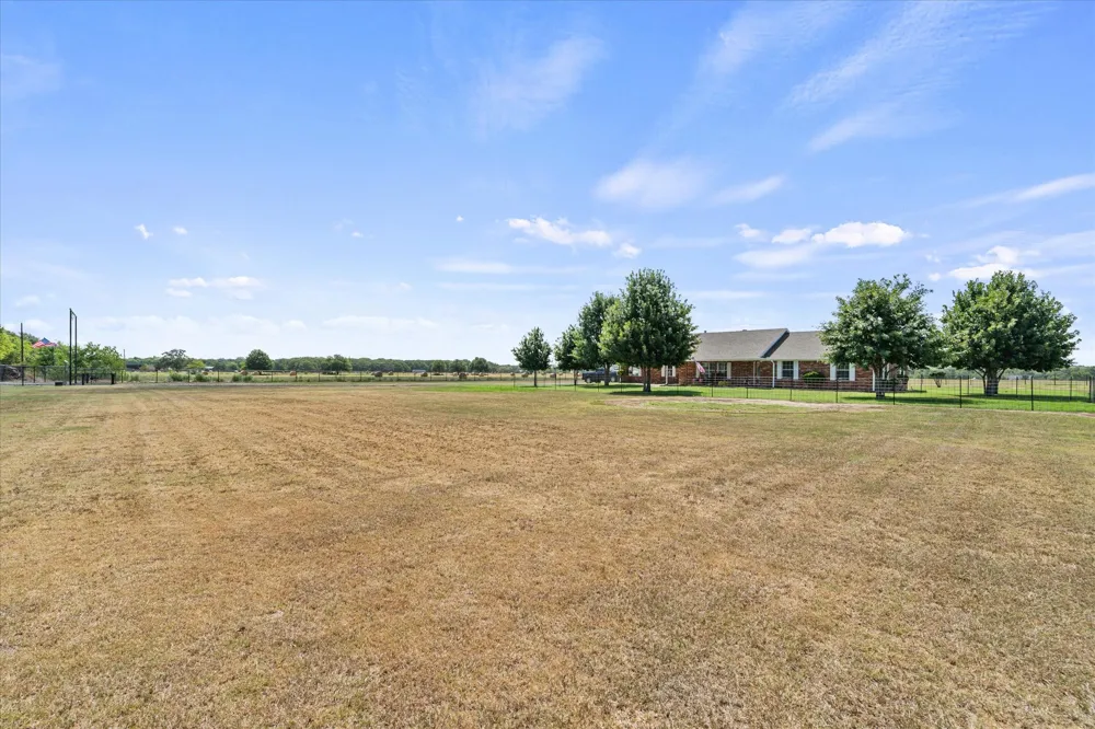 763 County Road 3505 Quinlan, TX 75474