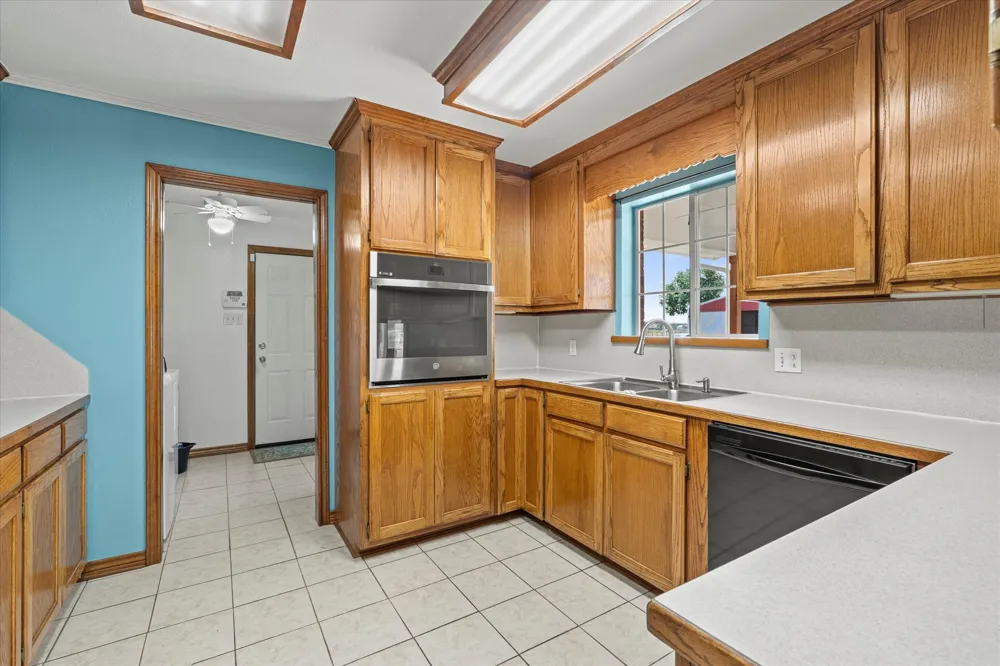 763 County Road 3505 Quinlan, TX 75474
