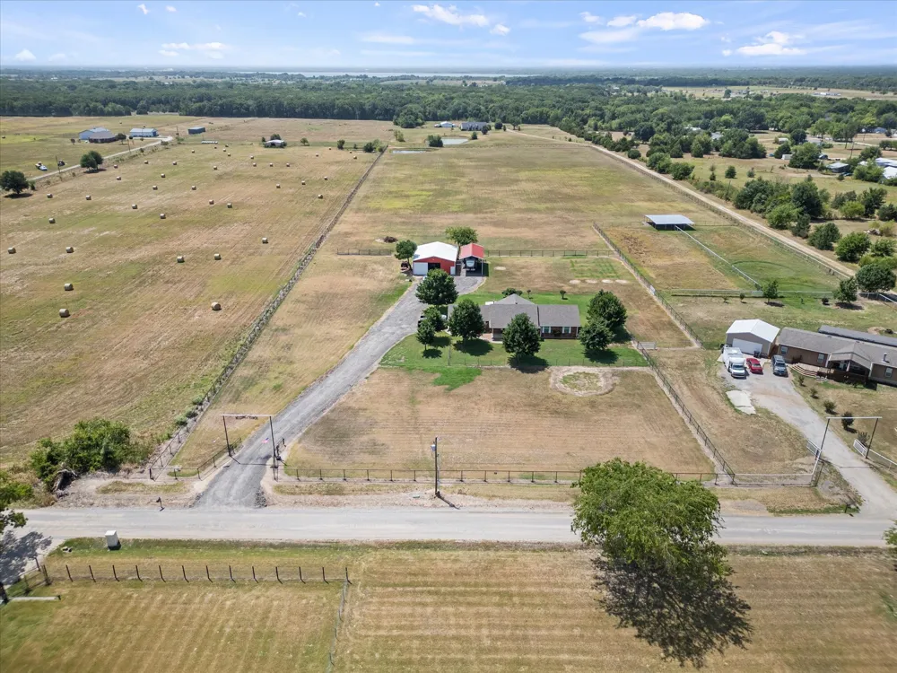 763 County Road 3505 Quinlan, TX 75474