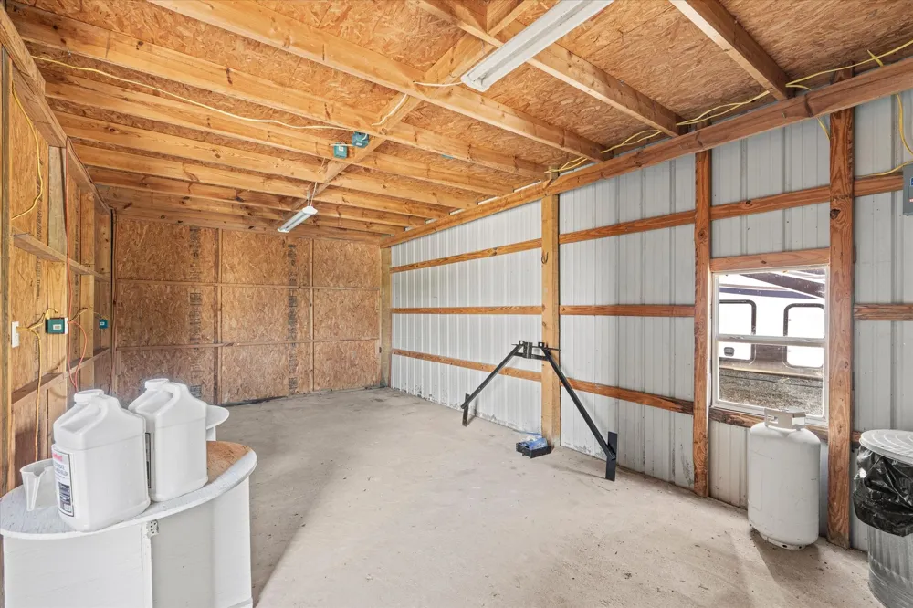 763 County Road 3505 Quinlan, TX 75474