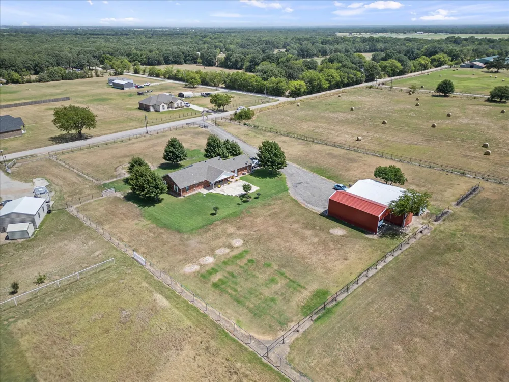 763 County Road 3505 Quinlan, TX 75474