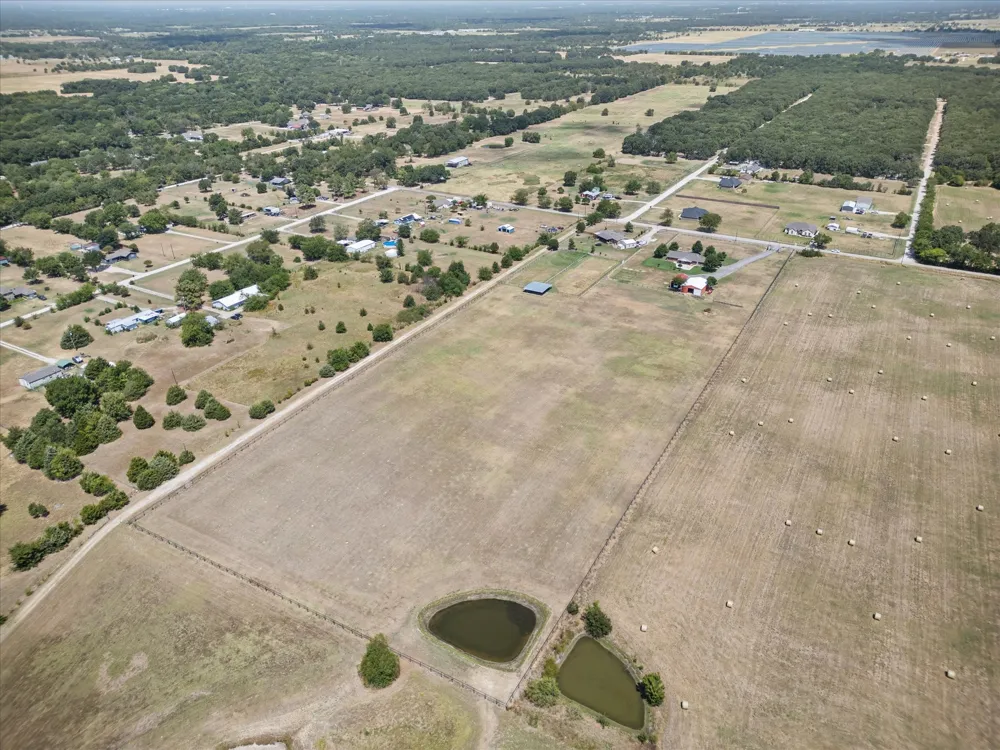 763 County Road 3505 Quinlan, TX 75474