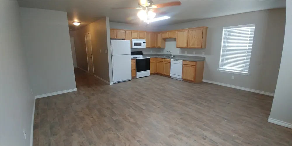 404 Cleveland Avenue Sherman, TX 75090